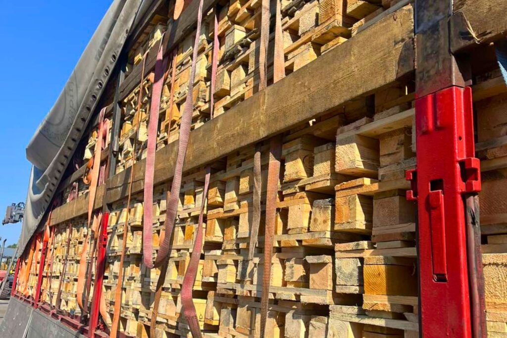 Wood, glass and plastic products (1)